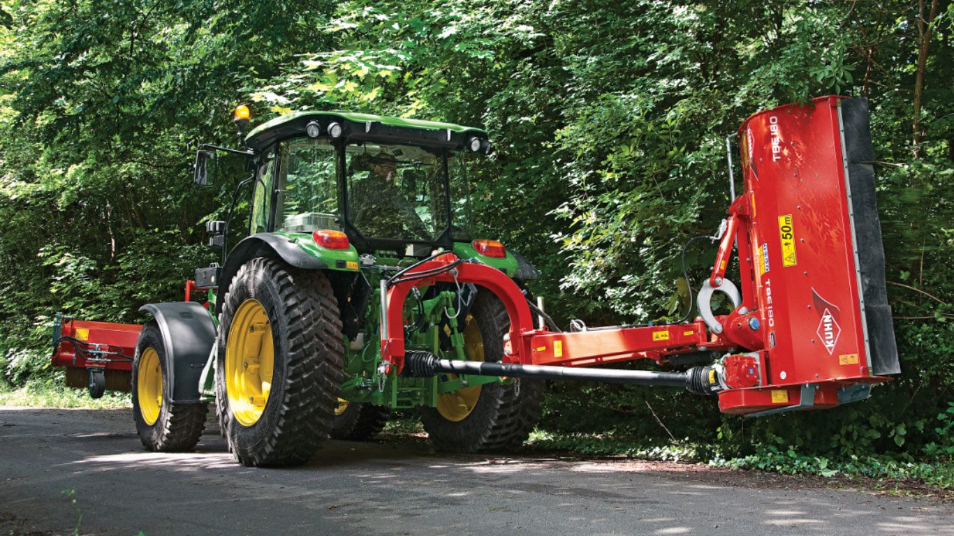 utility-tractors-r2b000580-large.jpg