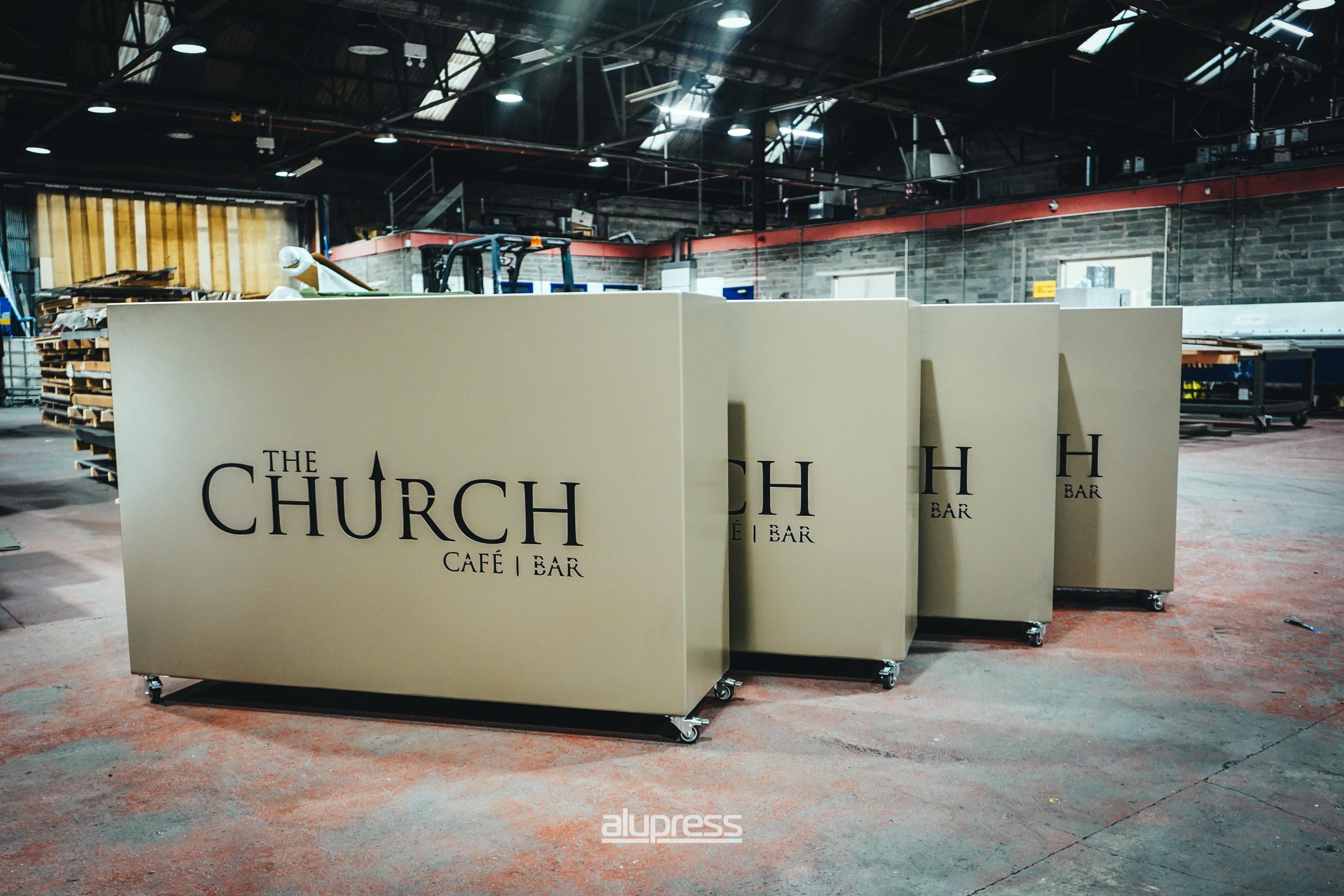 aluminium-alupress-planter-4